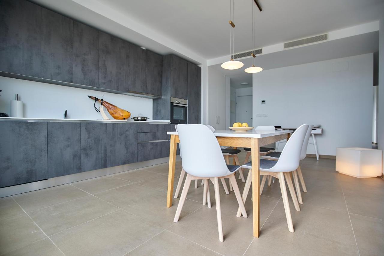 Penthouse With Stunning View And Rooftop Terrace Manilva Exterior photo