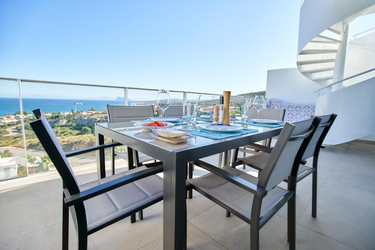 Penthouse With Stunning View And Rooftop Terrace Manilva Exterior photo