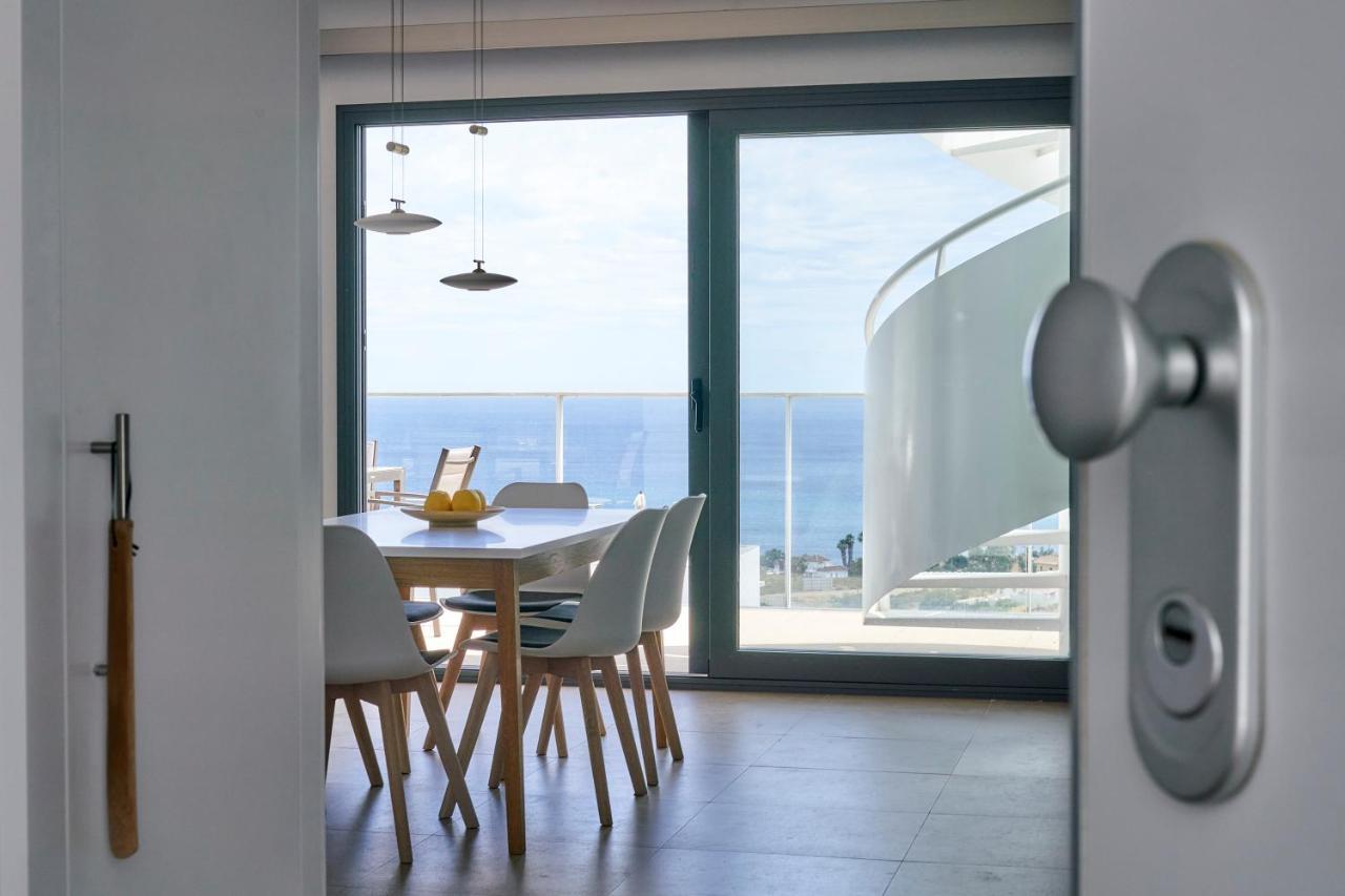 Penthouse With Stunning View And Rooftop Terrace Manilva Exterior photo
