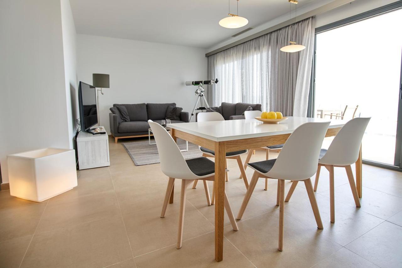 Penthouse With Stunning View And Rooftop Terrace Manilva Exterior photo